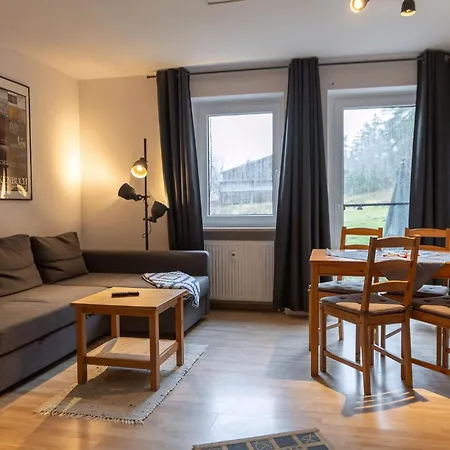 شقة Mit Zwei Schlafzimmern Und Terrasse Weißenstadt